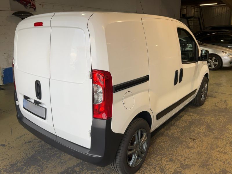 Fiat Fiorino 1.3 M-Jet SX Kasten — zdjęcie 6