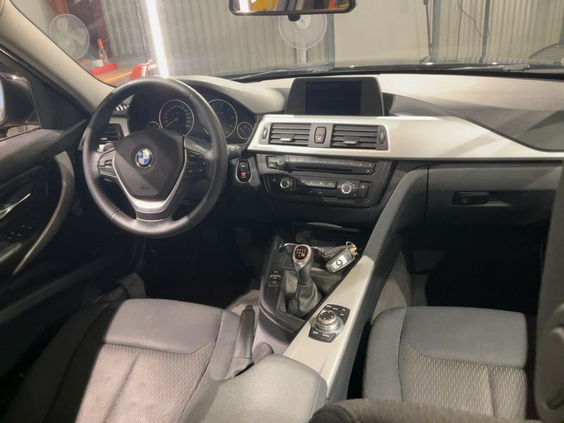 BMW 3er 318d — zdjęcie 12