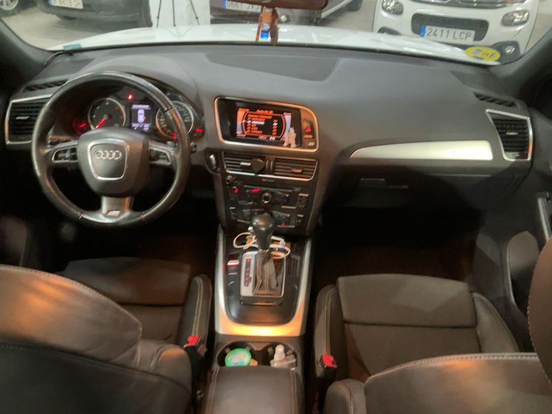 Audi Q5 2.0 TDI quattro — zdjęcie 12