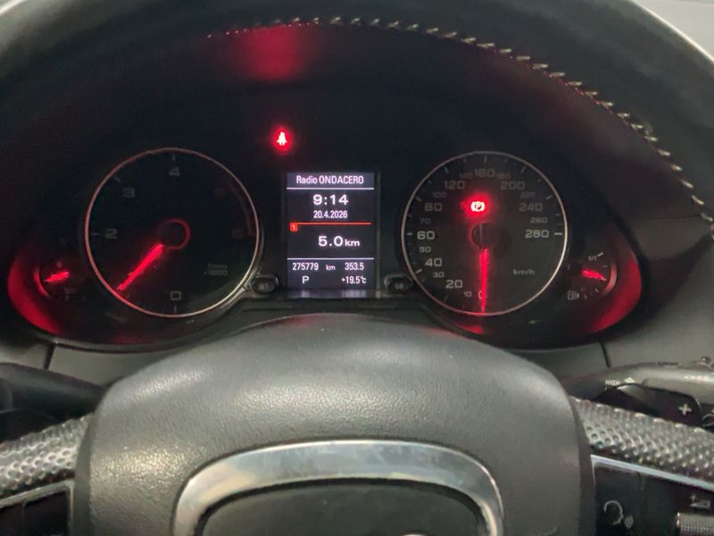 Audi Q5 2.0 TDI quattro — zdjęcie 13