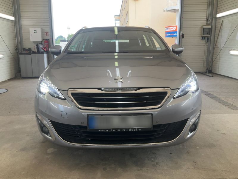 Peugeot 308 1.6 Blue-HDi Allure 2016 – снимка 14