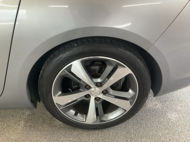 Peugeot 308 1.6 Blue-HDi Allure 2016 – снимка 5