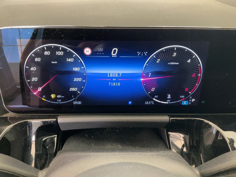 Mercedes-Benz GLA-Klasse GLA 180 d Progressive — zdjęcie 13
