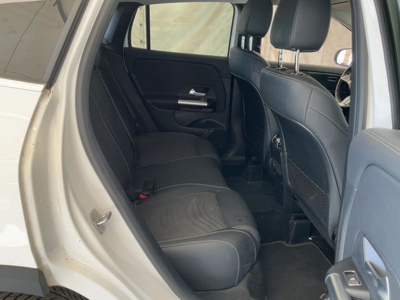 Mercedes-Benz GLA-Klasse GLA 180 d Progressive — zdjęcie 14