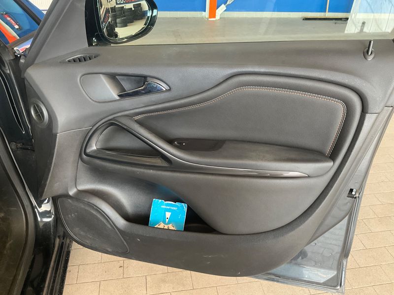 Opel Zafira Tourer 1.4 Turbo Innovation 2016 – снимка 26