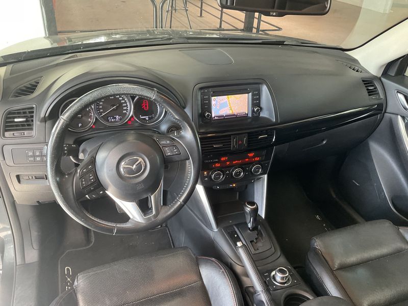 Mazda CX-5 2.0 Center-Line AWD — zdjęcie 12