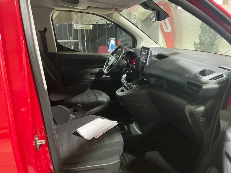 Opel Combo Life 1.5 CDTI Edition — zdjęcie 11