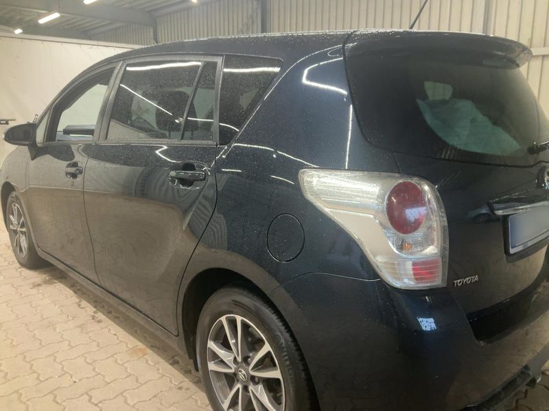 Toyota Verso 2.0 D-4D Life — zdjęcie 3