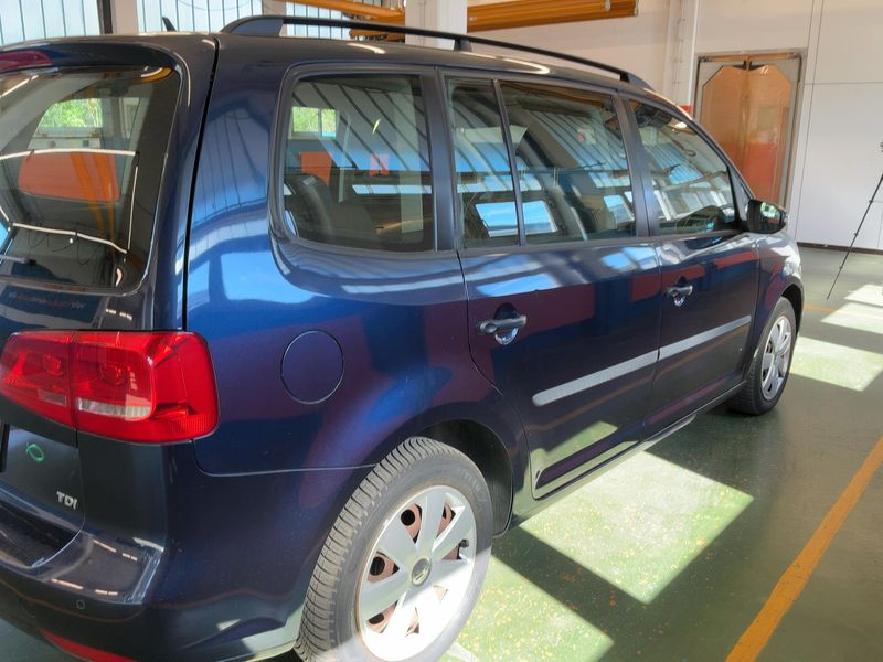 Volkswagen Touran 1.6 TDI Trendline — zdjęcie 6