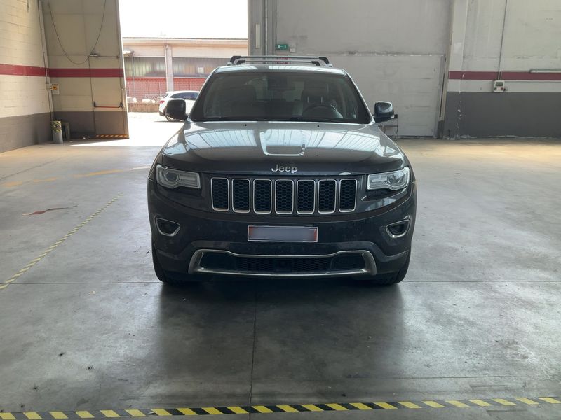 Jeep Grand Cherokee 3.0 CRD Overland — zdjęcie 9