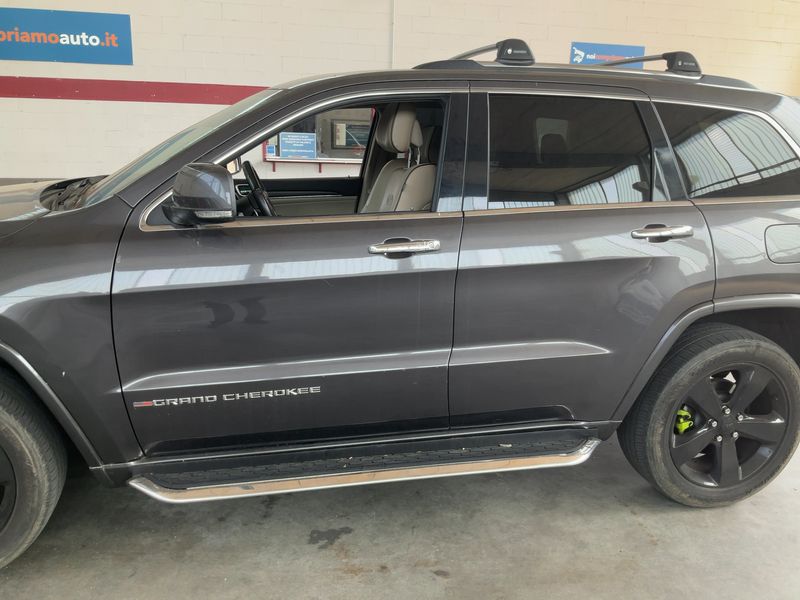 Jeep Grand Cherokee 3.0 CRD Overland — zdjęcie 4