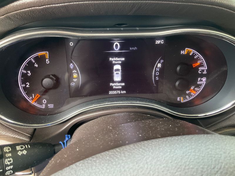 Jeep Grand Cherokee 3.0 CRD Overland — zdjęcie 13