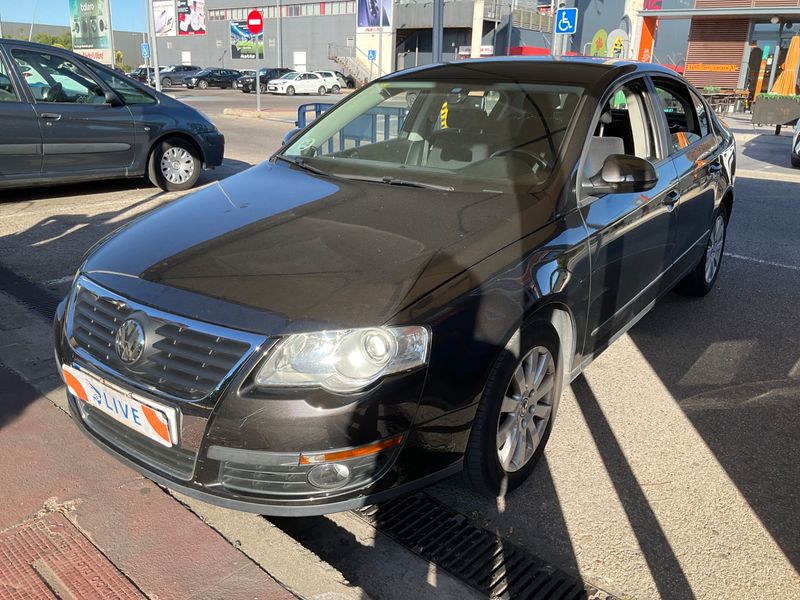 Volkswagen Passat 2.0 TDI Edition Plus — zdjęcie 1