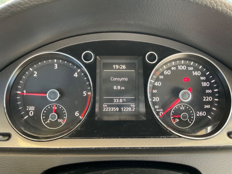 Volkswagen Passat 2.0 TDI Edition Plus — zdjęcie 4