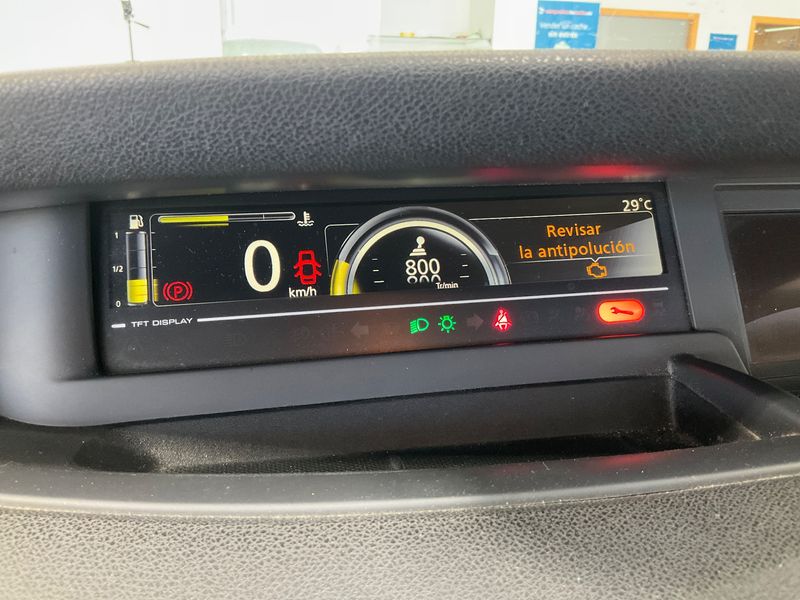 Renault Scenic 1.5 dCi Selection — zdjęcie 4
