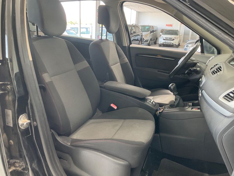 Renault Scenic 1.5 dCi Selection — zdjęcie 3