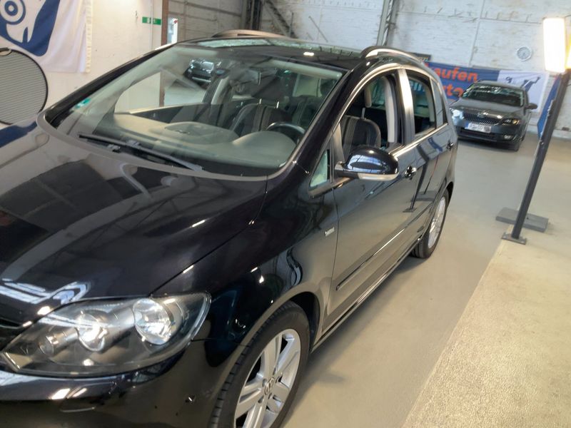 Volkswagen Golf VI Plus 2.0 TDI Match — zdjęcie 2