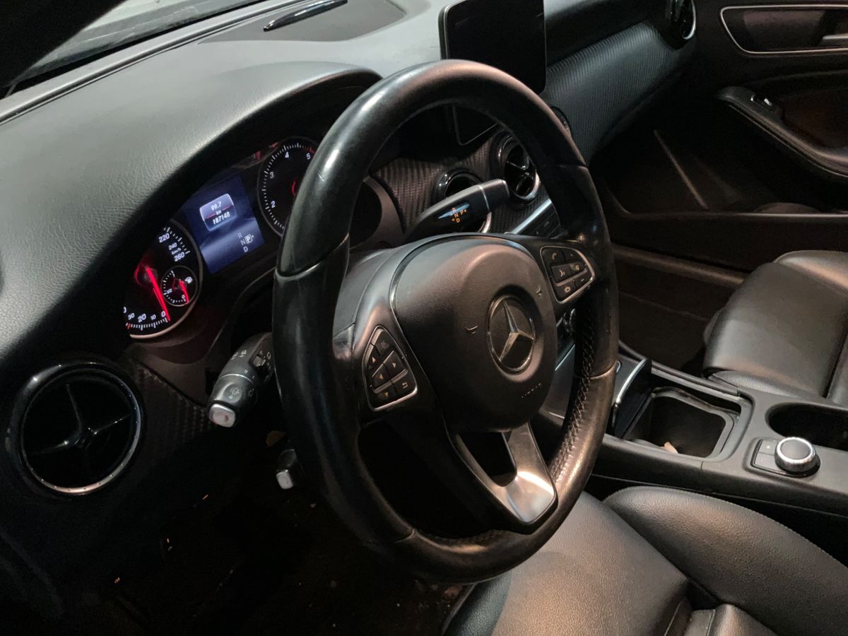 Mercedes-Benz GLA-Klasse 2017 — photo 30