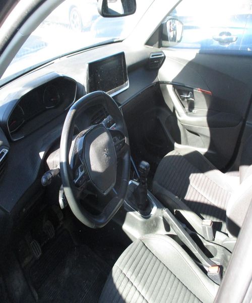 Peugeot 2008 1.5 Blue-HDi Active Pack — zdjęcie 12