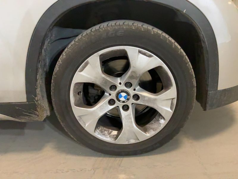 BMW X1 xDrive 20d Luxe 2010 – снимка 11