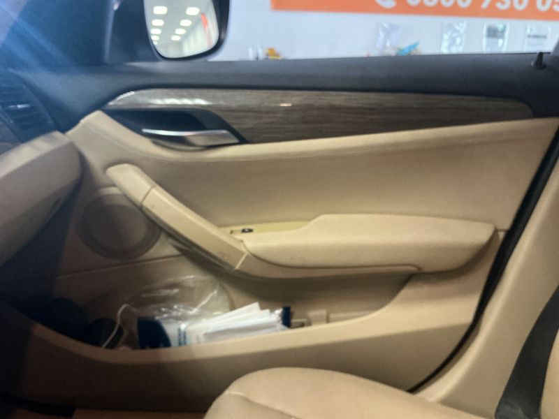 BMW X1 xDrive 20d Luxe 2010 – снимка 34