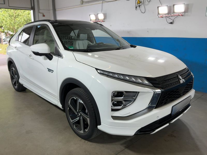 Mitsubishi Eclipse Cross 2.4 Plug-in Hybrid Top 4WD — zdjęcie 8