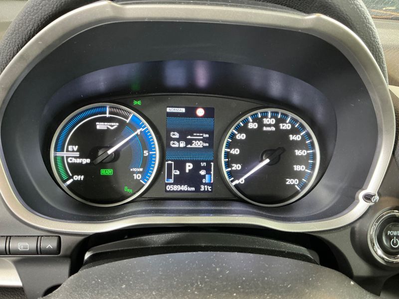 Mitsubishi Eclipse Cross 2.4 Plug-in Hybrid Top 4WD — zdjęcie 13