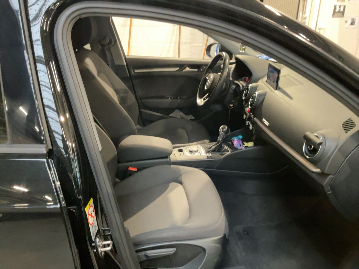 Audi A3 2019 — photo 17
