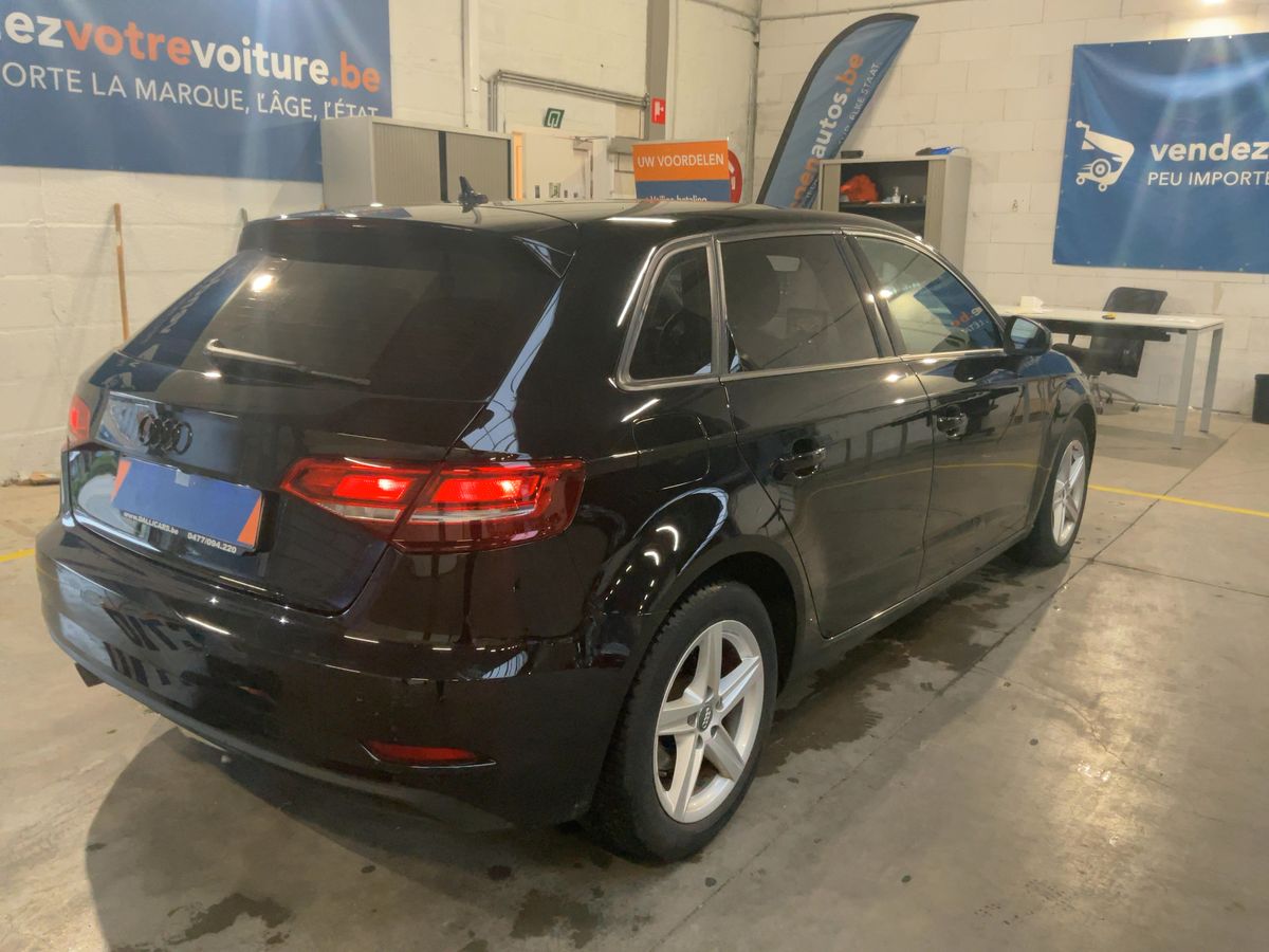 Audi A3 2019 — photo 9