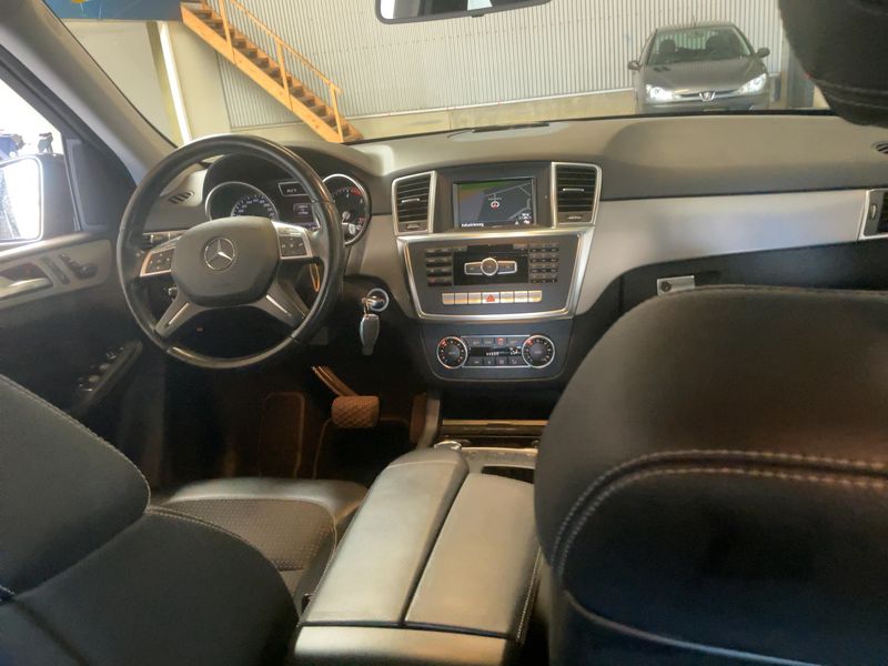 Mercedes-Benz M-Klasse ML 250 CDI BlueTEC — zdjęcie 12