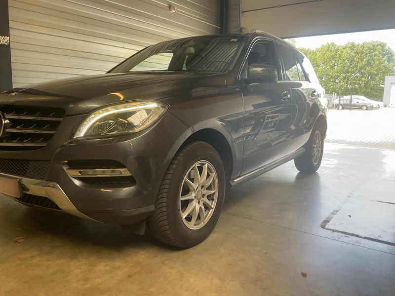 Mercedes-Benz M-Klasse ML 250 CDI BlueTEC — zdjęcie 2