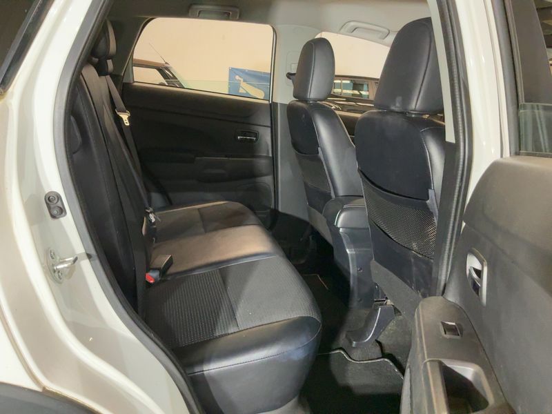 Citroen C4 Aircross 1.6 e-HDi Business 4x2 — zdjęcie 14