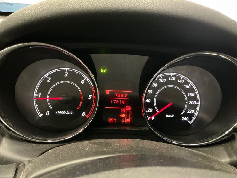 Citroen C4 Aircross 1.6 e-HDi Business 4x2 — zdjęcie 13