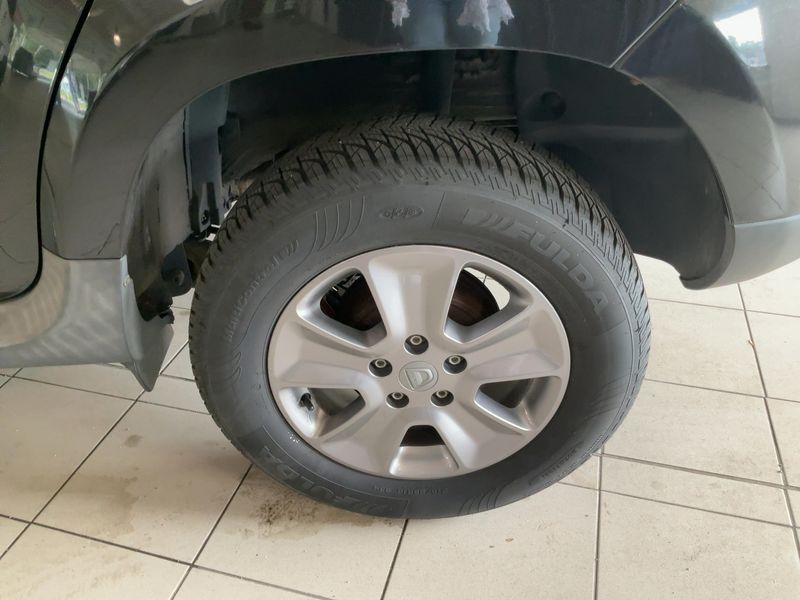 Dacia Duster 1.6 LPG Prestige 4x2 2015 – снимка 5