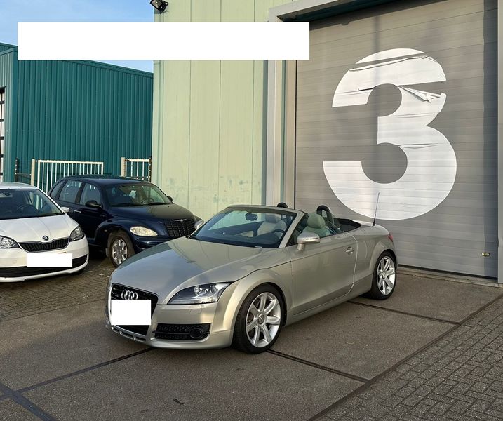 TT 3.2 V6 quattro Roadster