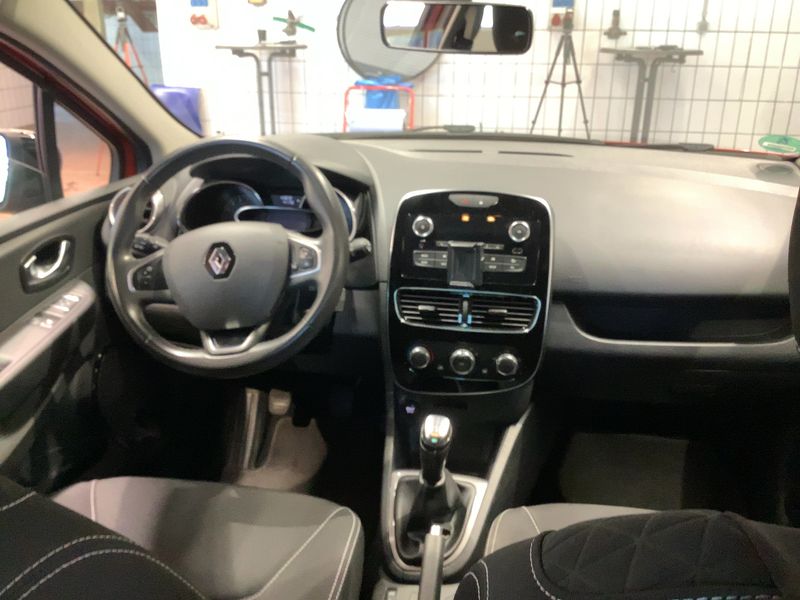 Renault Clio 1.2 Limited 2017 – снимка 17