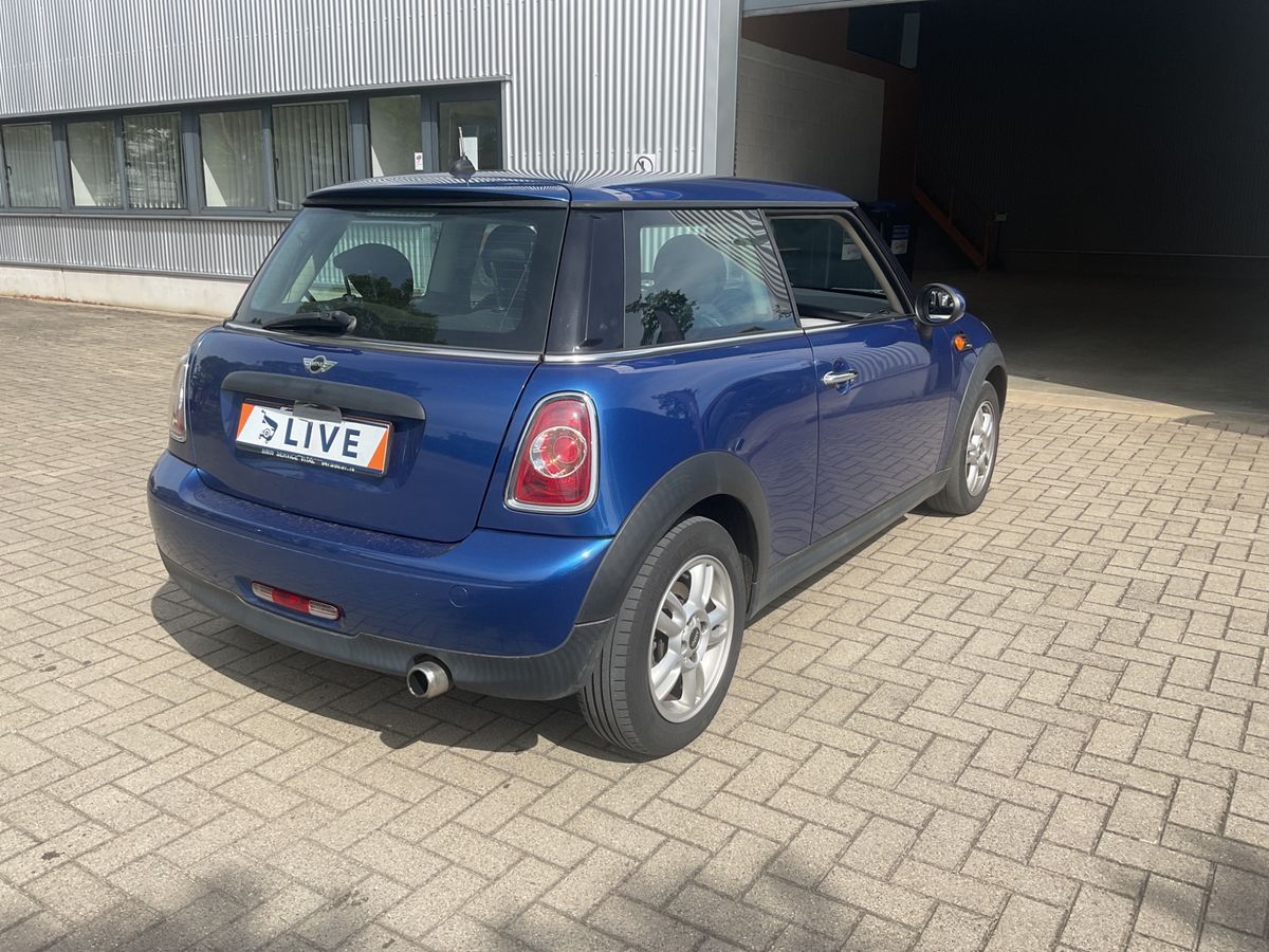 MINI One D BAKER STREET