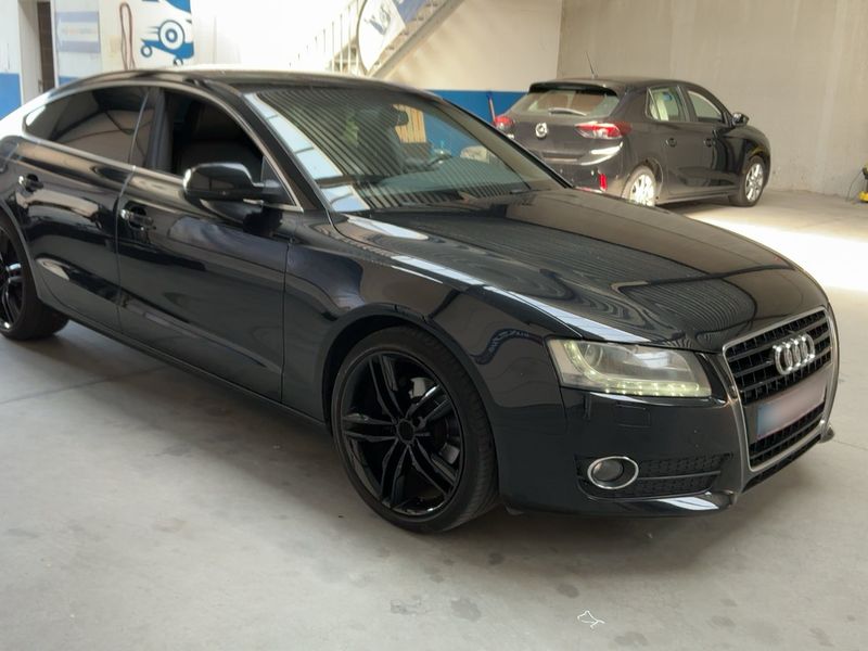 Audi A5 Sportback 2.0 TDI 2011 – снимка 12