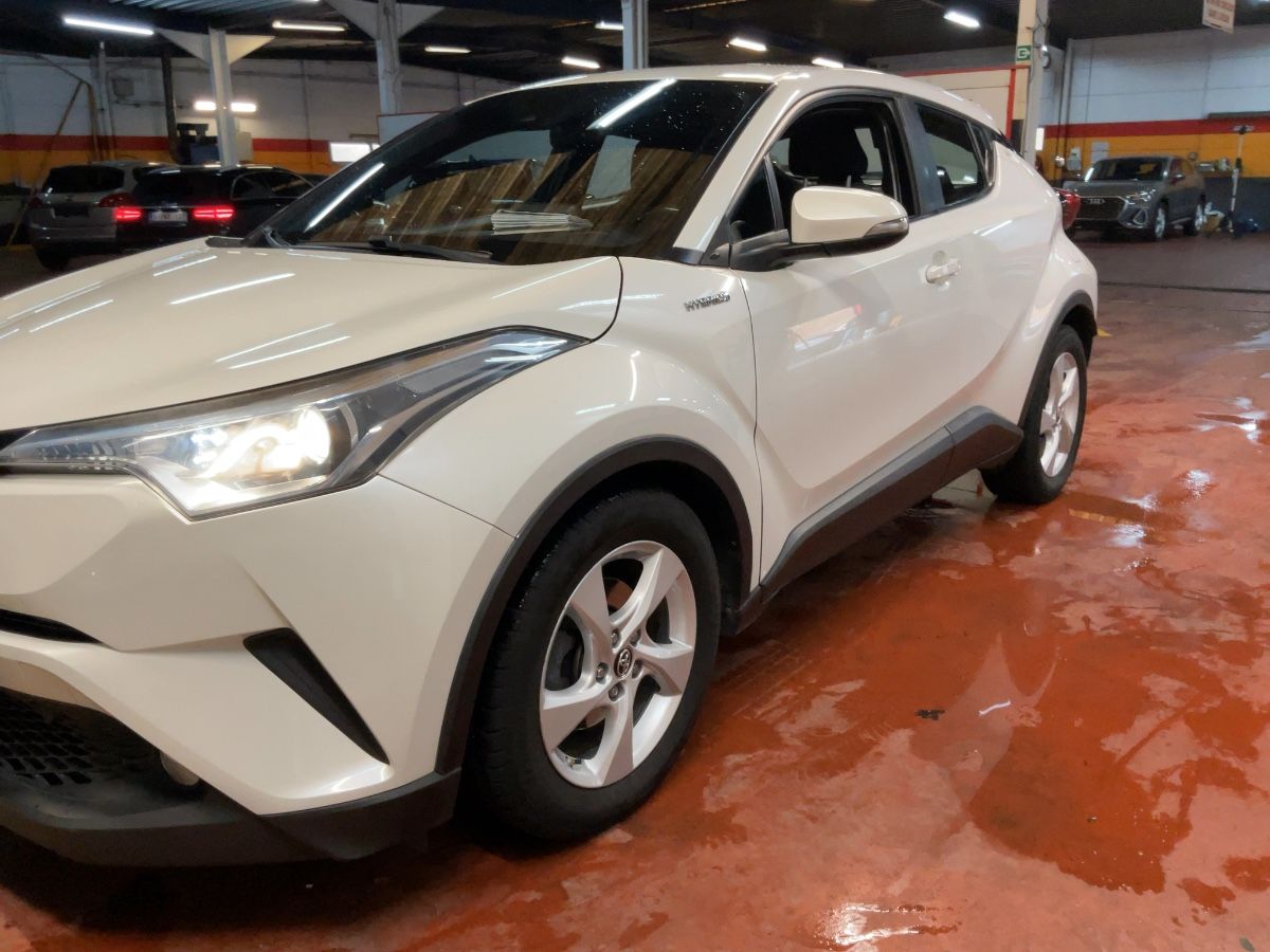 Toyota C-HR d'occasion