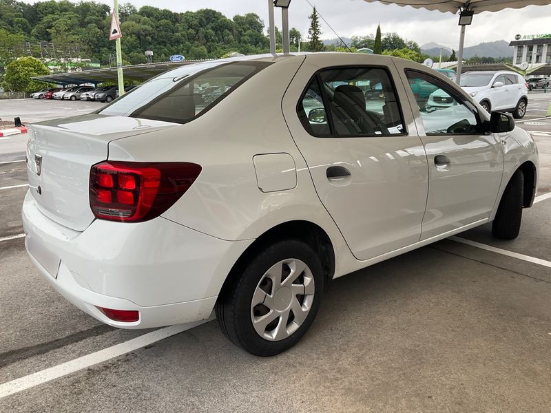 Dacia Logan 1.0 SCe Essential — zdjęcie 6