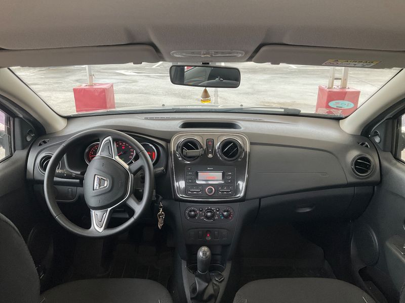 Dacia Logan 1.0 SCe Essential — zdjęcie 12