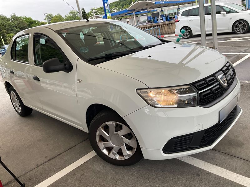 Dacia Logan 1.0 SCe Essential — zdjęcie 8