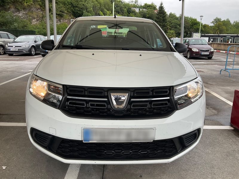 Dacia Logan 1.0 SCe Essential — zdjęcie 9