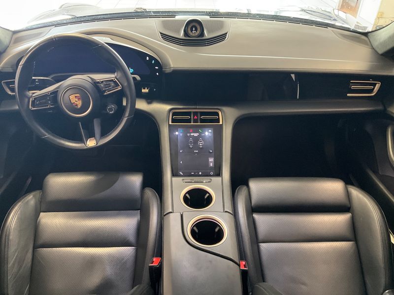 Porsche Taycan Turbo Turbo — zdjęcie 12
