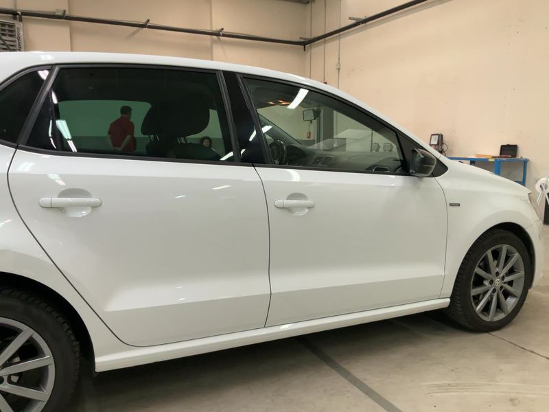 Volkswagen Polo 1.4 TDI Fresh BlueMotion Tech 2015 – снимка 10