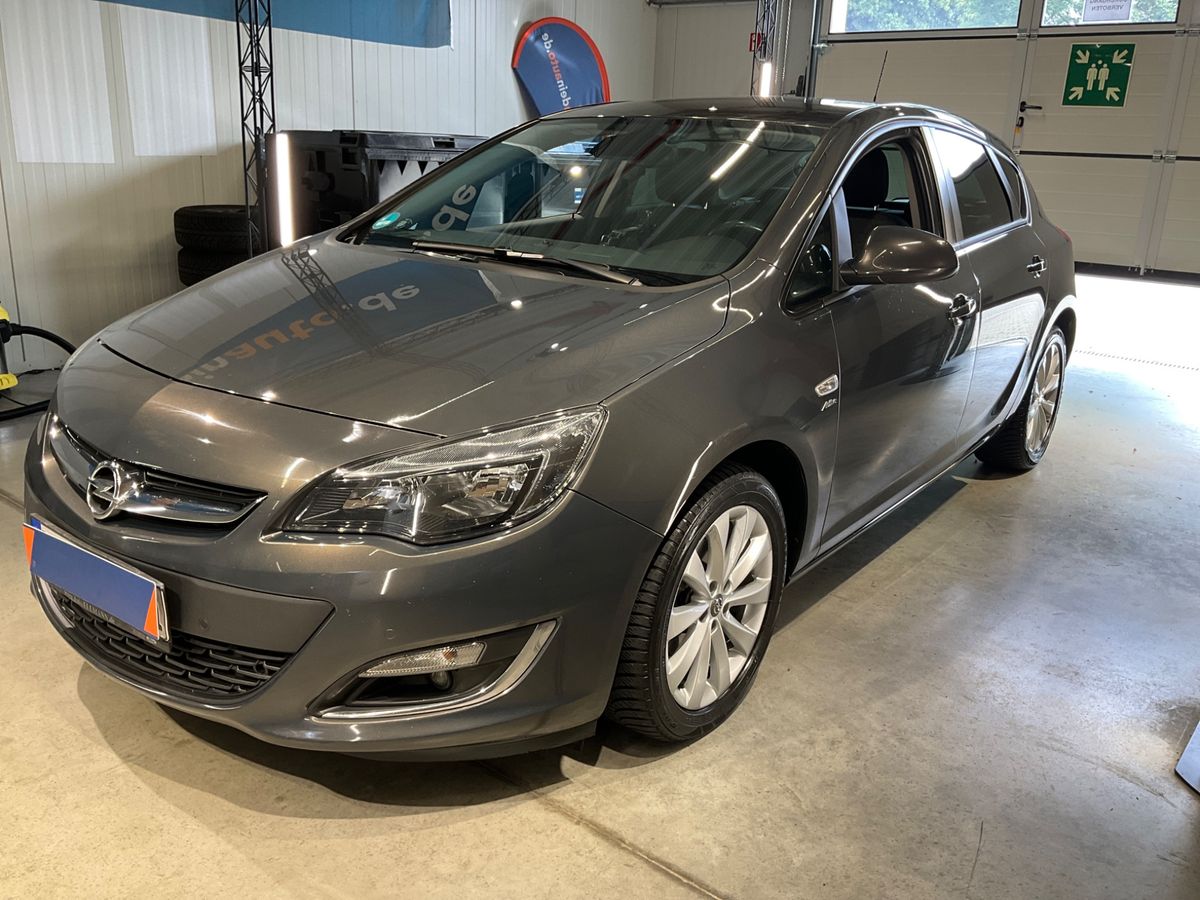 Opel Astra 2013