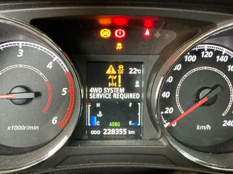 Peugeot 4008 1.6 HDi 2014 – снимка 33