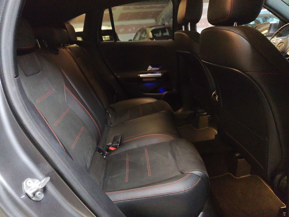 Mercedes-Benz GLA-Klasse GLA 200 AMG Line