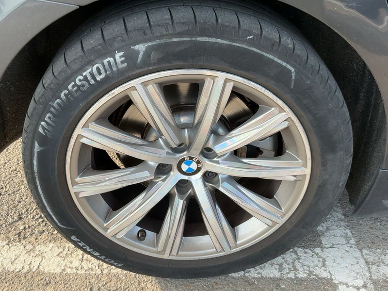 BMW 5er 520i 2019 – снимка 9