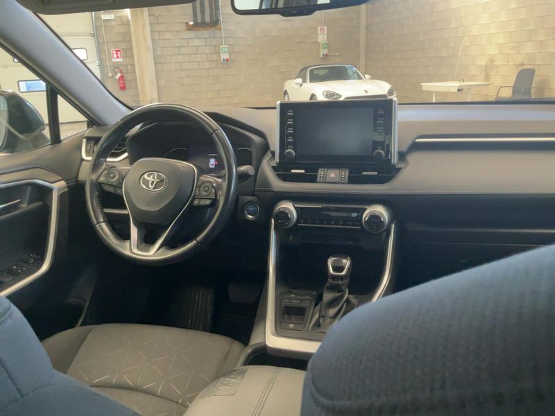 Toyota RAV 4 2.5 Hybrid 4x2 Active — zdjęcie 12